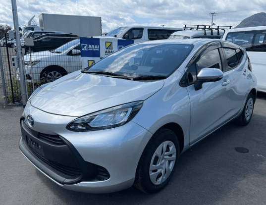 Toyota aqua x grade 2023